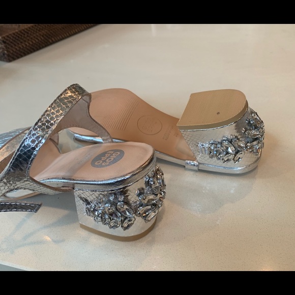 Jeweled silver sandals - Picture 3 of 4